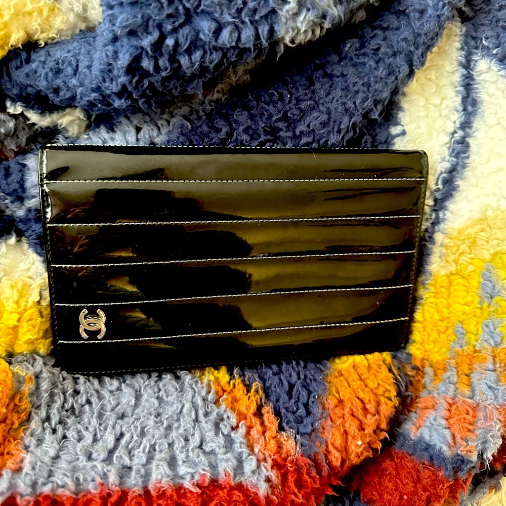 Patent leather black Chanel long wallet